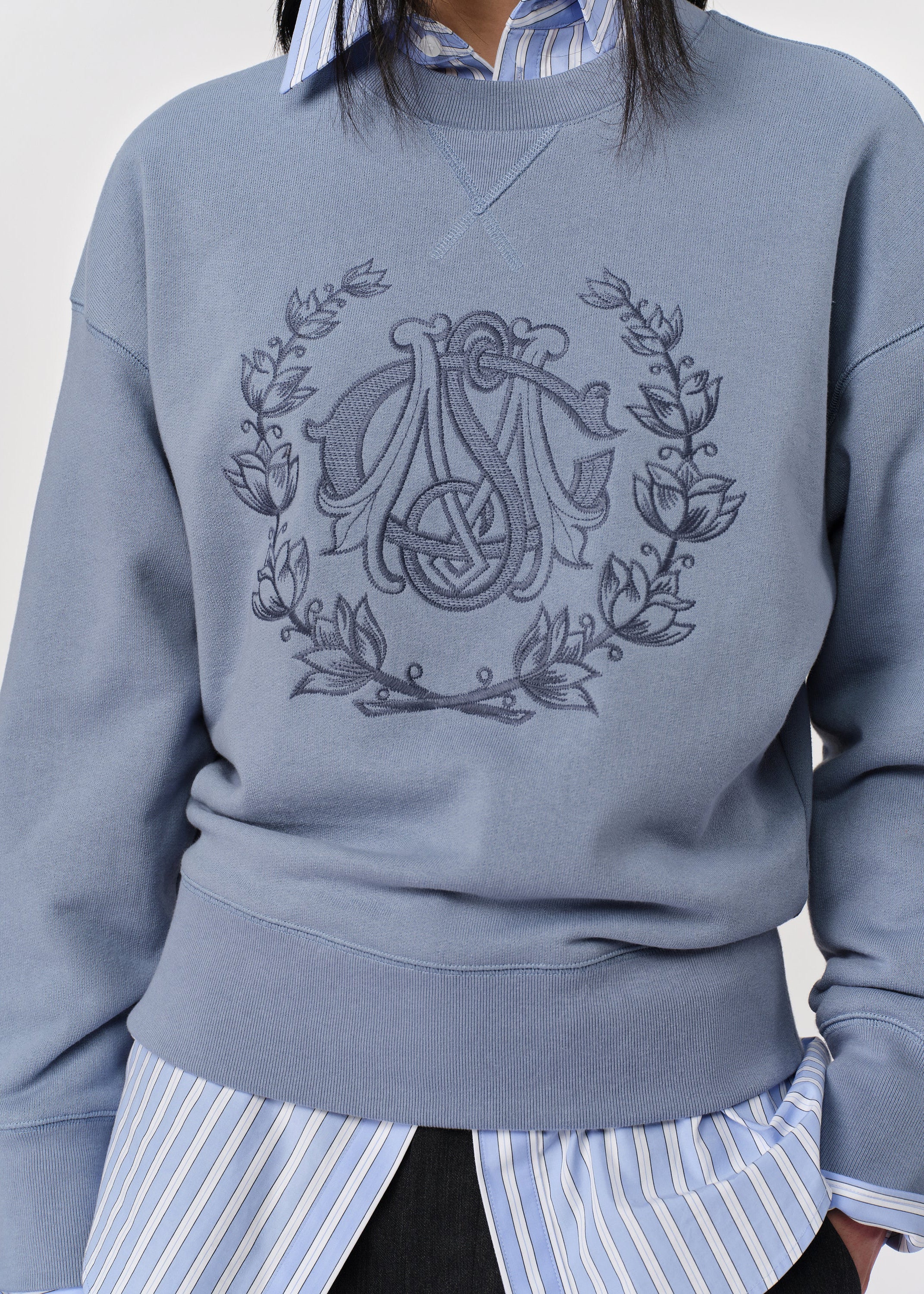 Mens Crest Crew