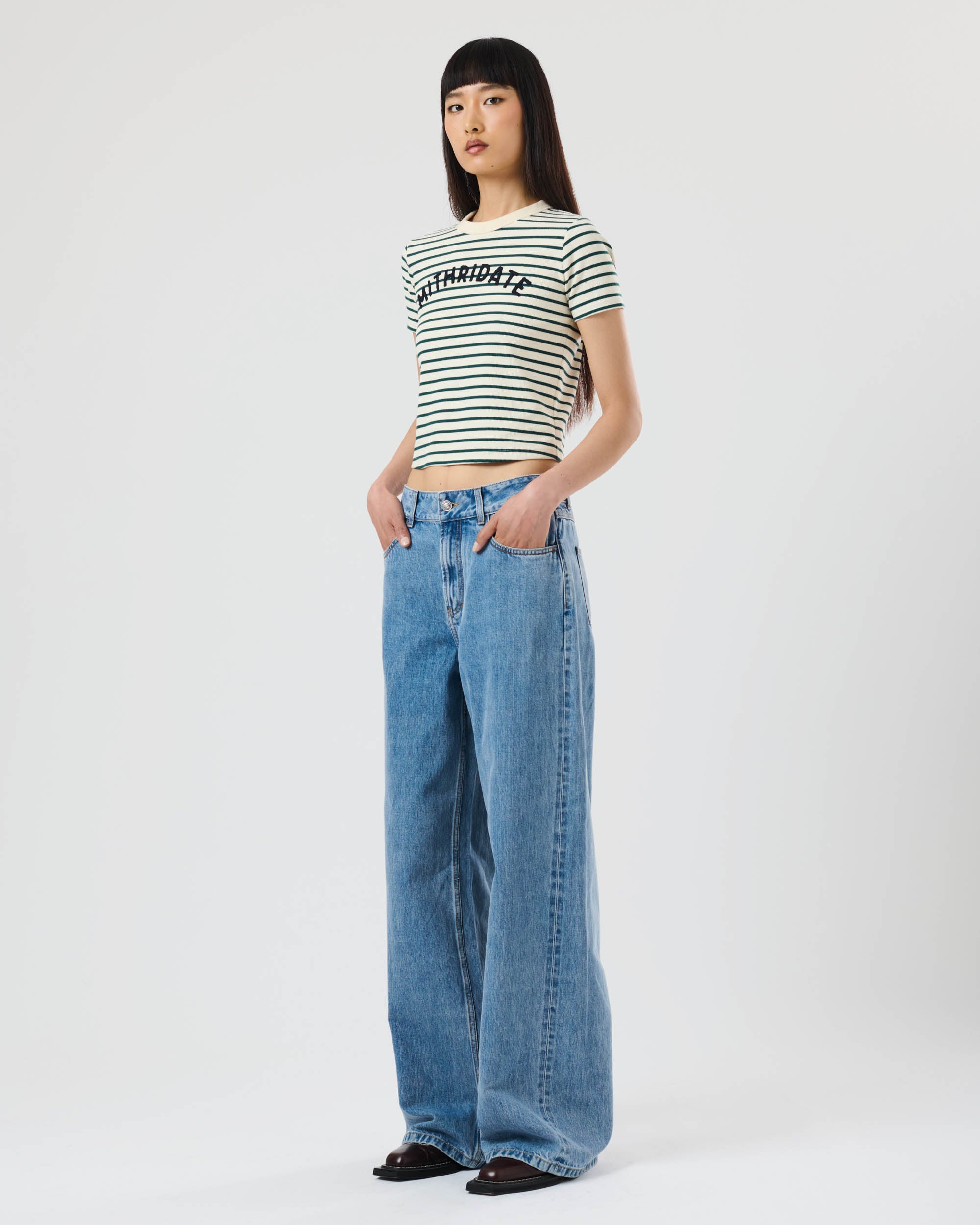 Women's Relaxed Cut Jeans